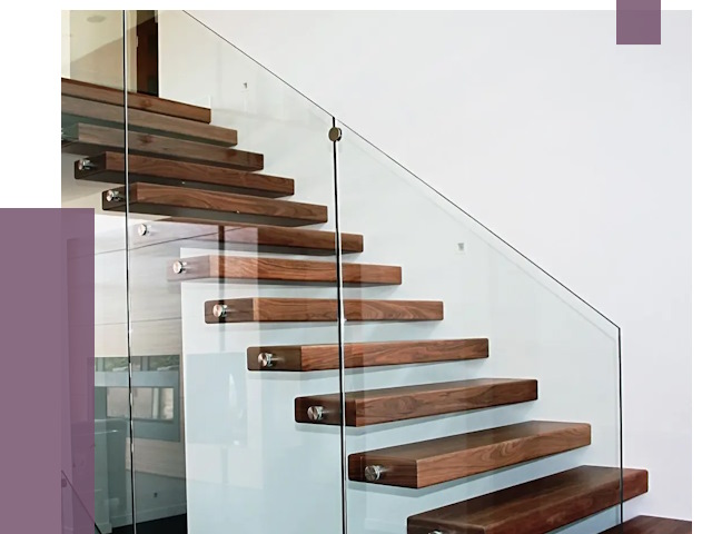 Стеклянные перила для лестницы в Мичуринске от 15013 руб.